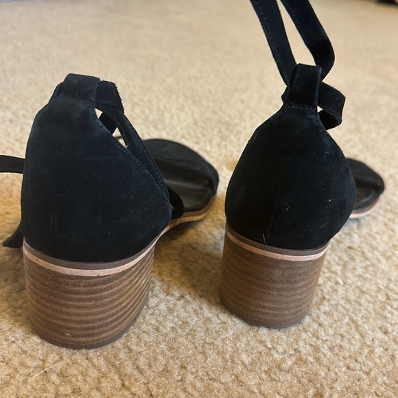 Steve Madden Rizzaa Black Suede Leather Heeled Sandals - Picture 5 of 6